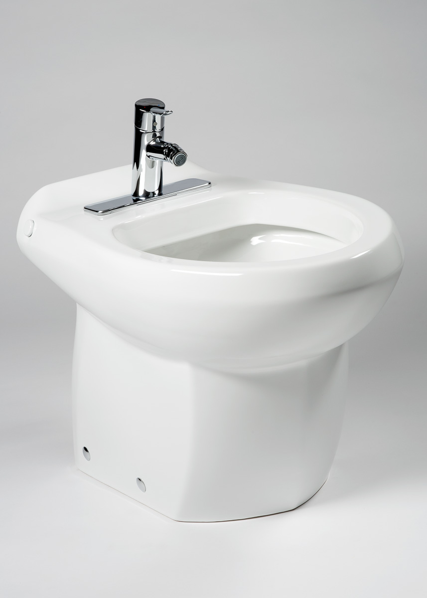 BDB-0 ROYAL FLUSH BRAVO BIDET - WHITE W/ CHROME HARDWARE